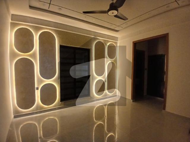 House for sale in Faisalabad, Islamabad Capital Territory