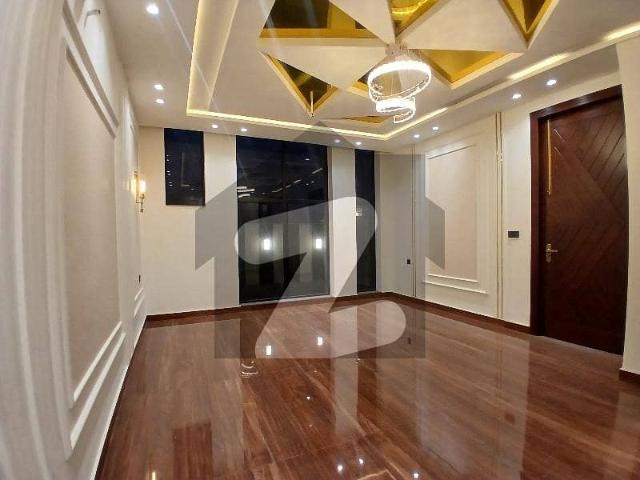 House for sale in Faisalabad, Islamabad Capital Territory