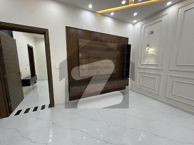 House for sale in تحصیل فیصل آباد شہر, فیصل آباد ڈویژن