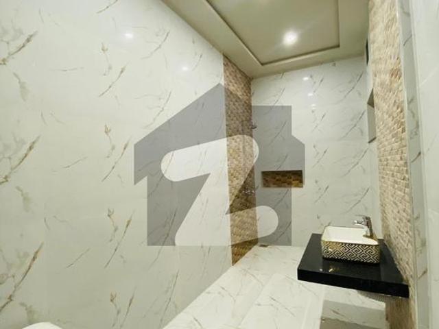 House for sale in Faisalabad, Islamabad Capital Territory