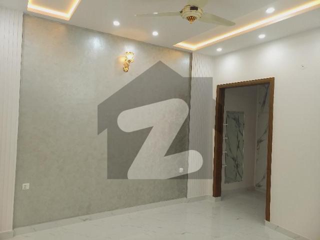 House for sale in Faisalabad, Islamabad Capital Territory