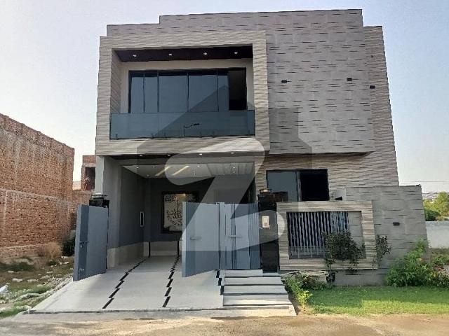 House for sale in Faisalabad, Islamabad Capital Territory