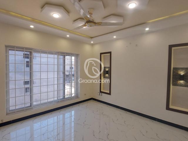 House for sale in Bahria Town Phase 8, Islamabad Capital Territory