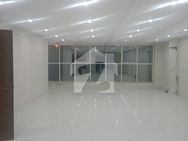 Office for rent in Sialkot, Islamabad Capital Territory