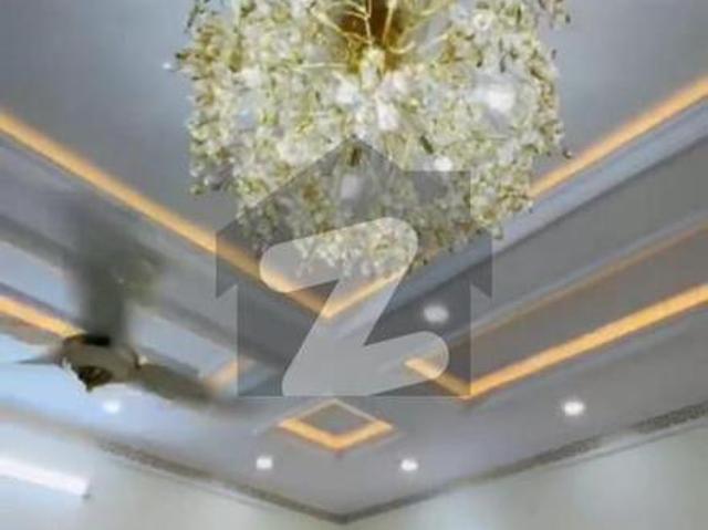 House for sale in Sarai Alamgir, Punjab
