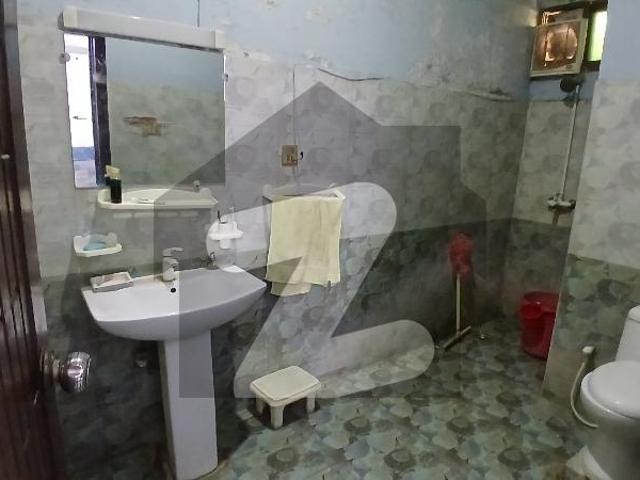 House for sale in Faisalabad, Islamabad Capital Territory