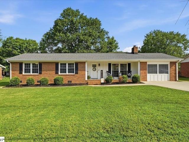 House for sale in Taylors, South Carolina