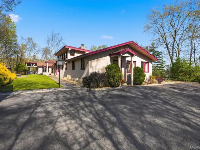 House for sale in Gardiner, New York