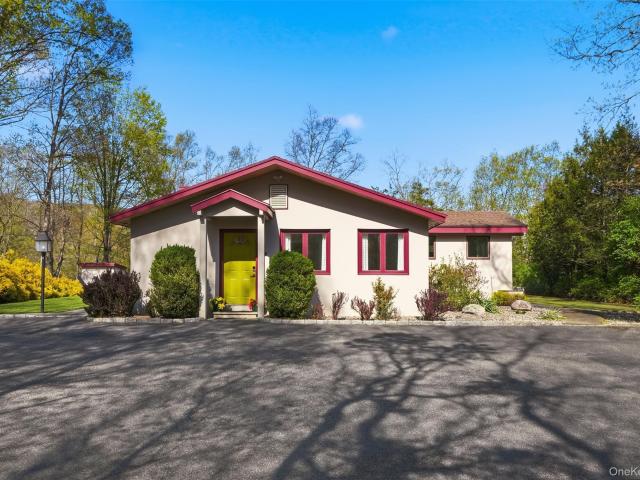 House for sale in Gardiner, New York