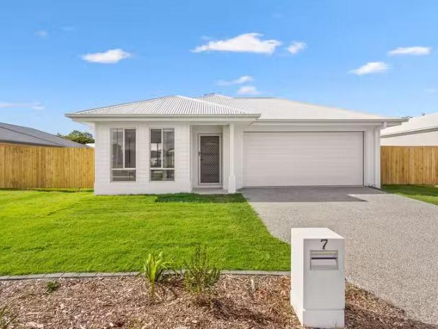 House for rent in Burrum Heads, Queensland