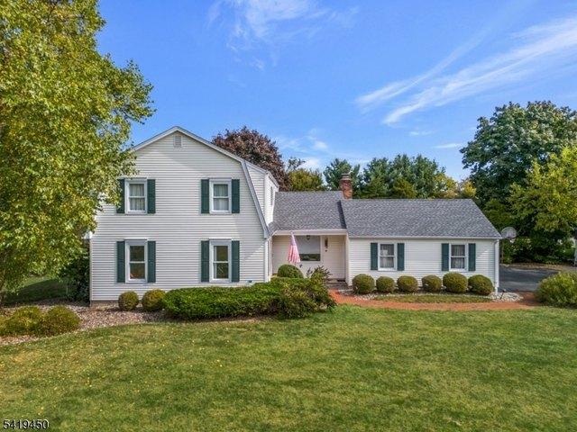 House for sale in Neshanic Station, New Jersey