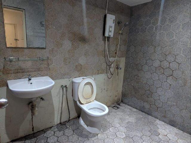 Room for rent in Country Heights Damansara, Kuala Lumpur
