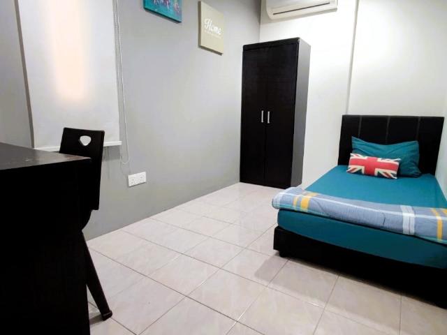 Room for rent in Country Heights Damansara, Kuala Lumpur