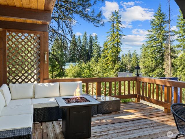 House for sale in Ronald