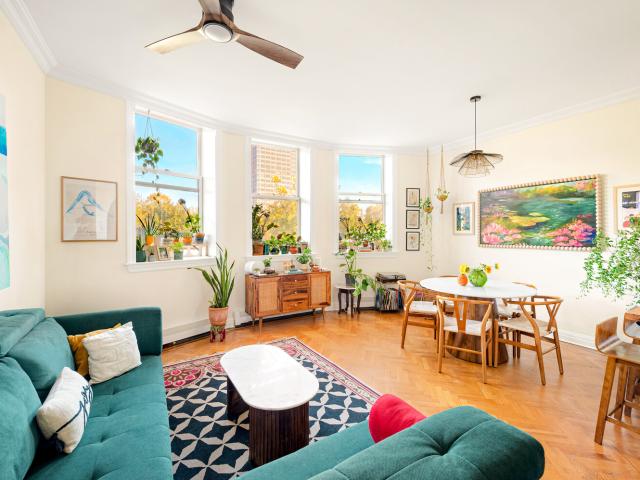Condo for sale in Manhattan Community Board 11, New York