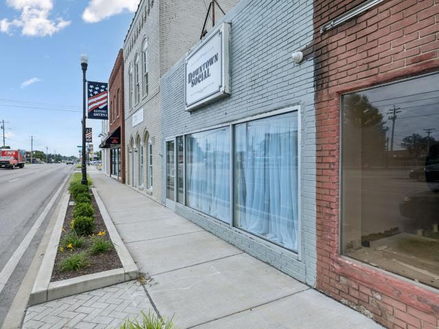 Commercial for sale in Smyrna
