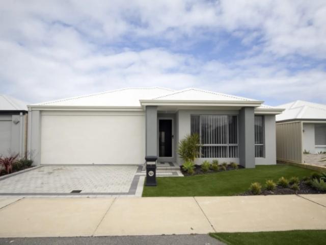 House for rent in Golden Bay, Western Australia