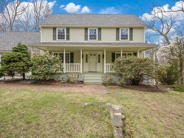 House for sale in Mendon, Massachusetts