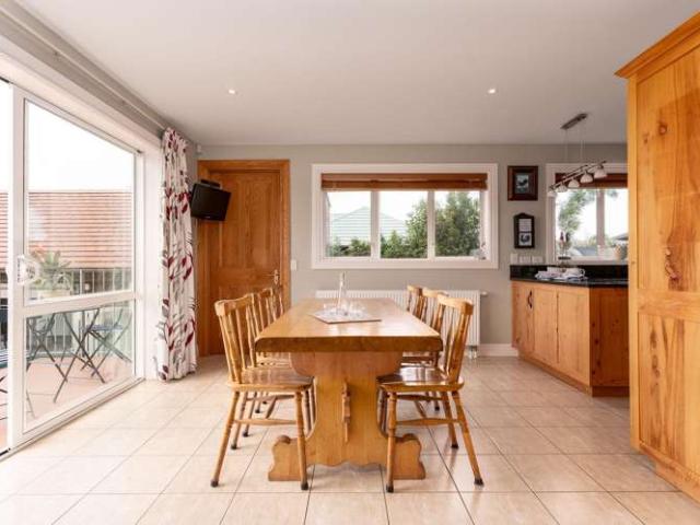 House for sale in Chaslands, Canterbury