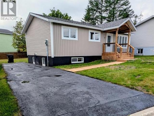 House for sale in Mount Pearl, Newfoundland And Labrador