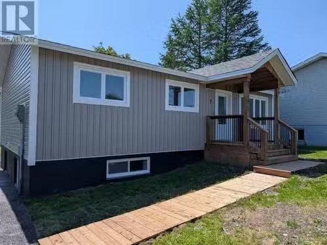 House for sale in Mount Pearl, Newfoundland And Labrador