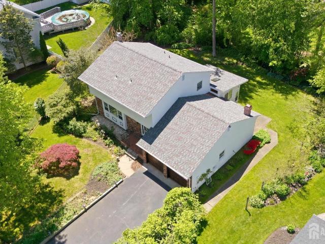House for sale in Cliffwood, New Jersey