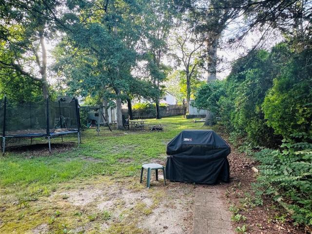 House for sale in Farmingville