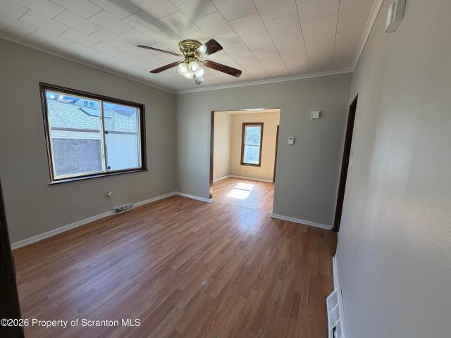 House for sale in Petersburg, Scranton