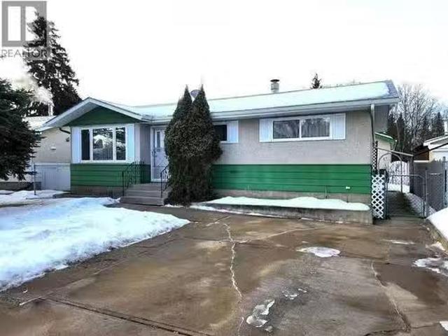 House for sale in Alberta