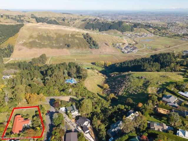 House for sale in Chaslands, Canterbury