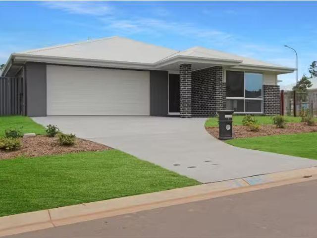 House for rent in Thrumster, New South Wales