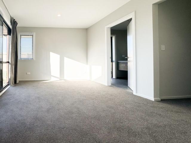 House for rent in Chaslands, Canterbury