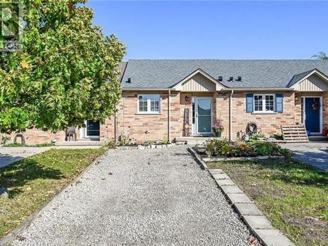 House for sale in Cayuga, Southwestern Ontario