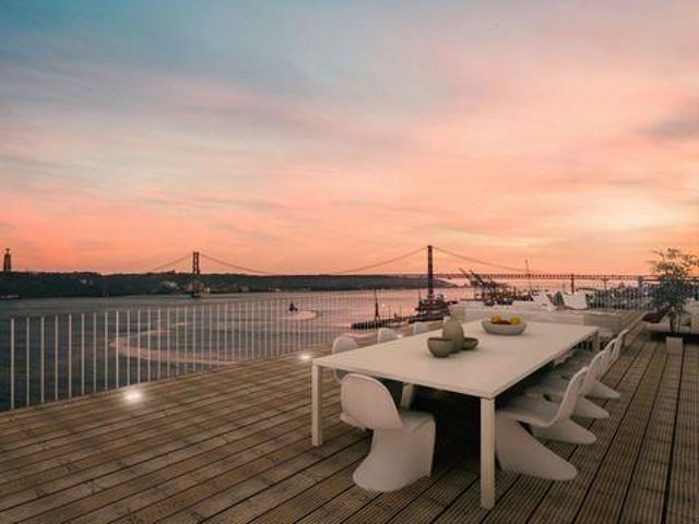 Loft venda em Santa Maria Maior, Lisboa