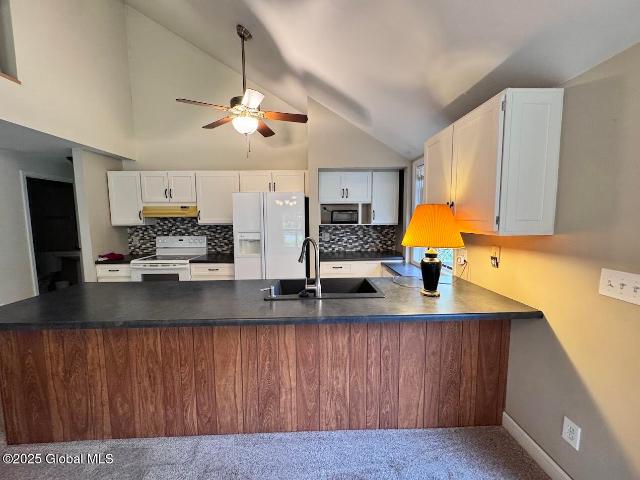 Townhouse for sale in Queensbury