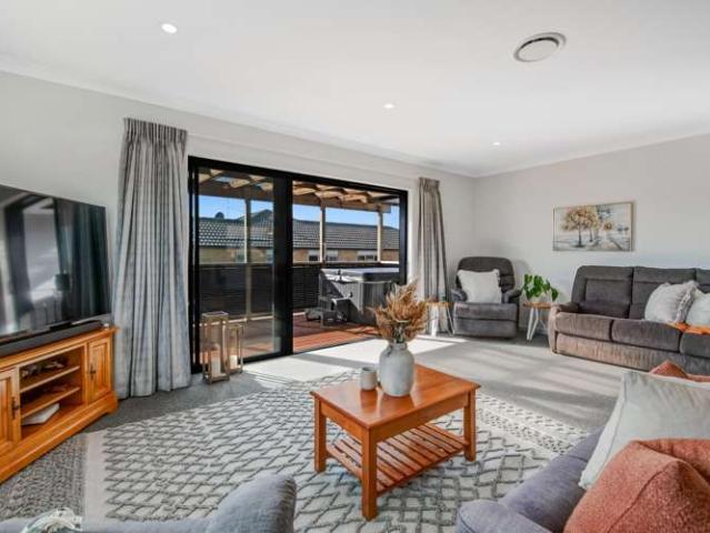 House for sale in Parakai