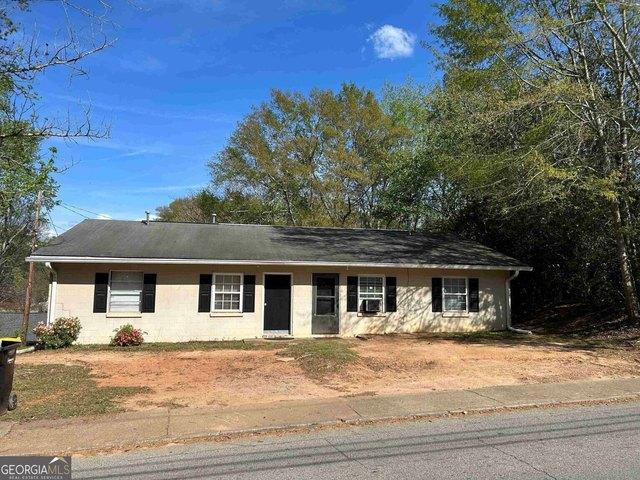 House for sale in Newnan, Georgia