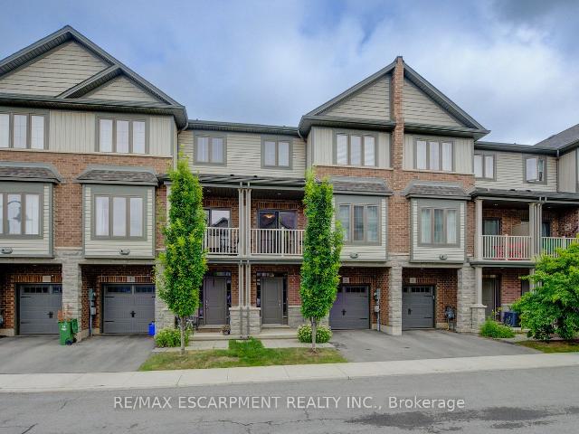 Condo for sale in Ancaster, Ontario