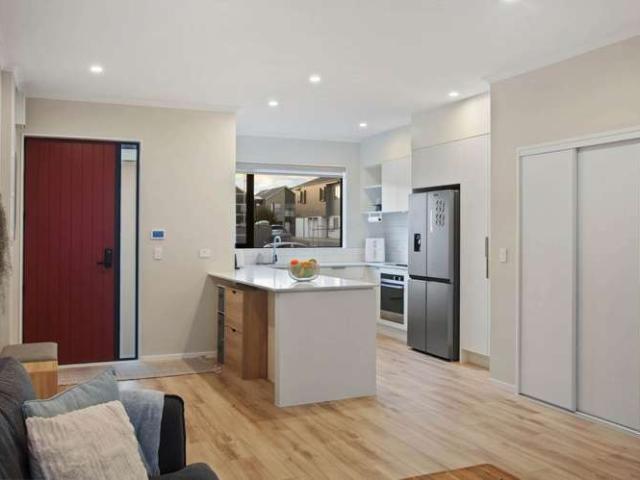 Townhouse for rent in Whenuapai, Upper Harbour