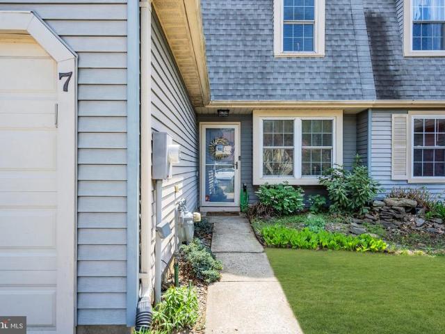 Townhouse for sale in Florence, New Jersey