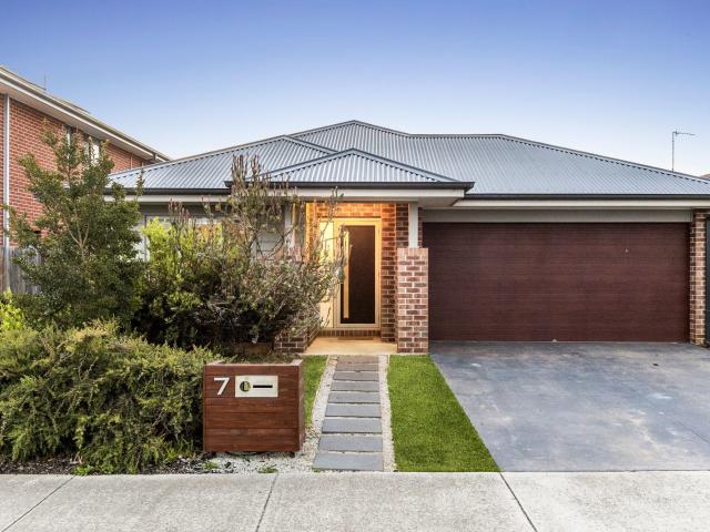 Apartment for rent in Warralily Coast, Geelong
