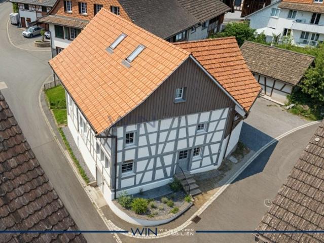 Einfamilienhaus kaufen in Hüntwangen, Bezirk Bülach
