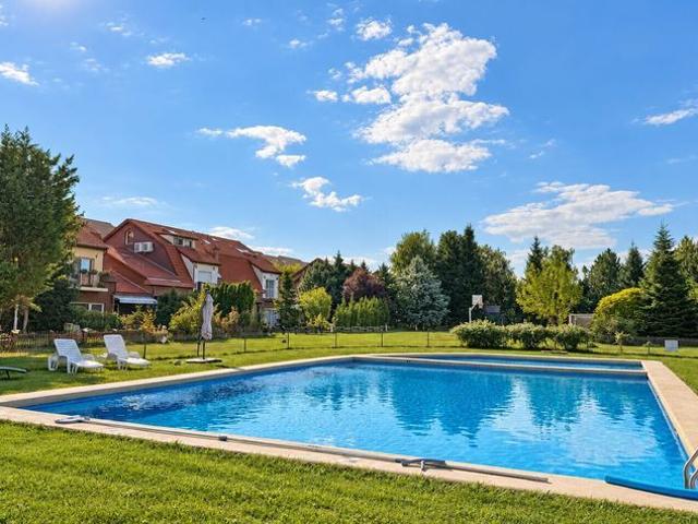 Casă închirieri în Pipera, Voluntari