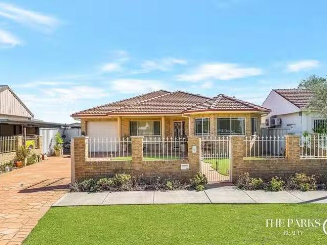 House for rent in Smithfield, New South Wales