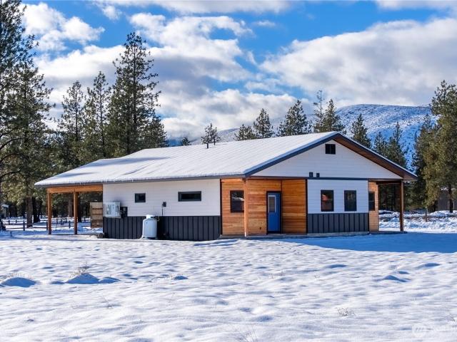 House for sale in Winthrop, Washington