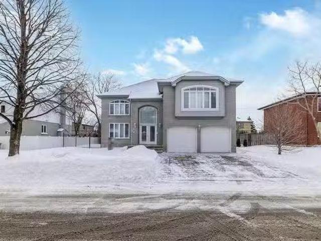 House for sale in Kirkland