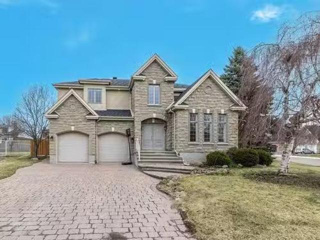 House for sale in Kirkland