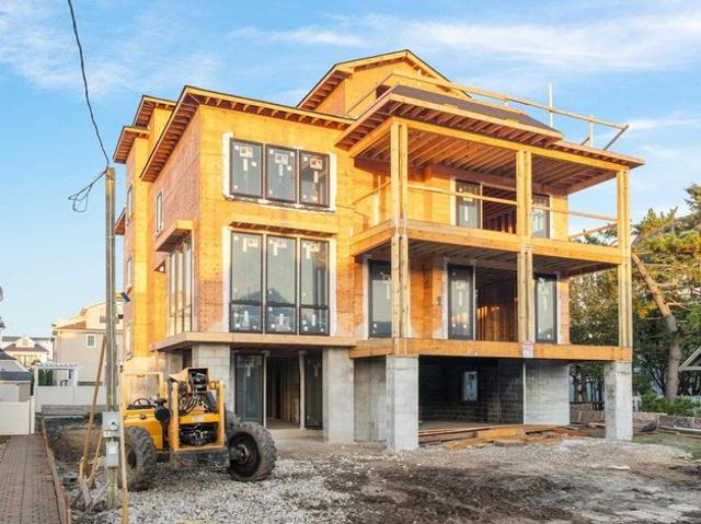House for sale in Margate City, Atlantic County