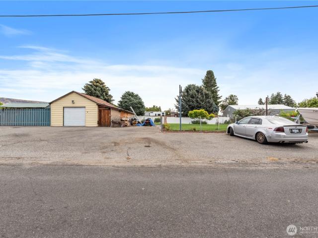 House for sale in East Wenatchee, Washington