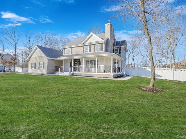 House for sale in Centereach, New York